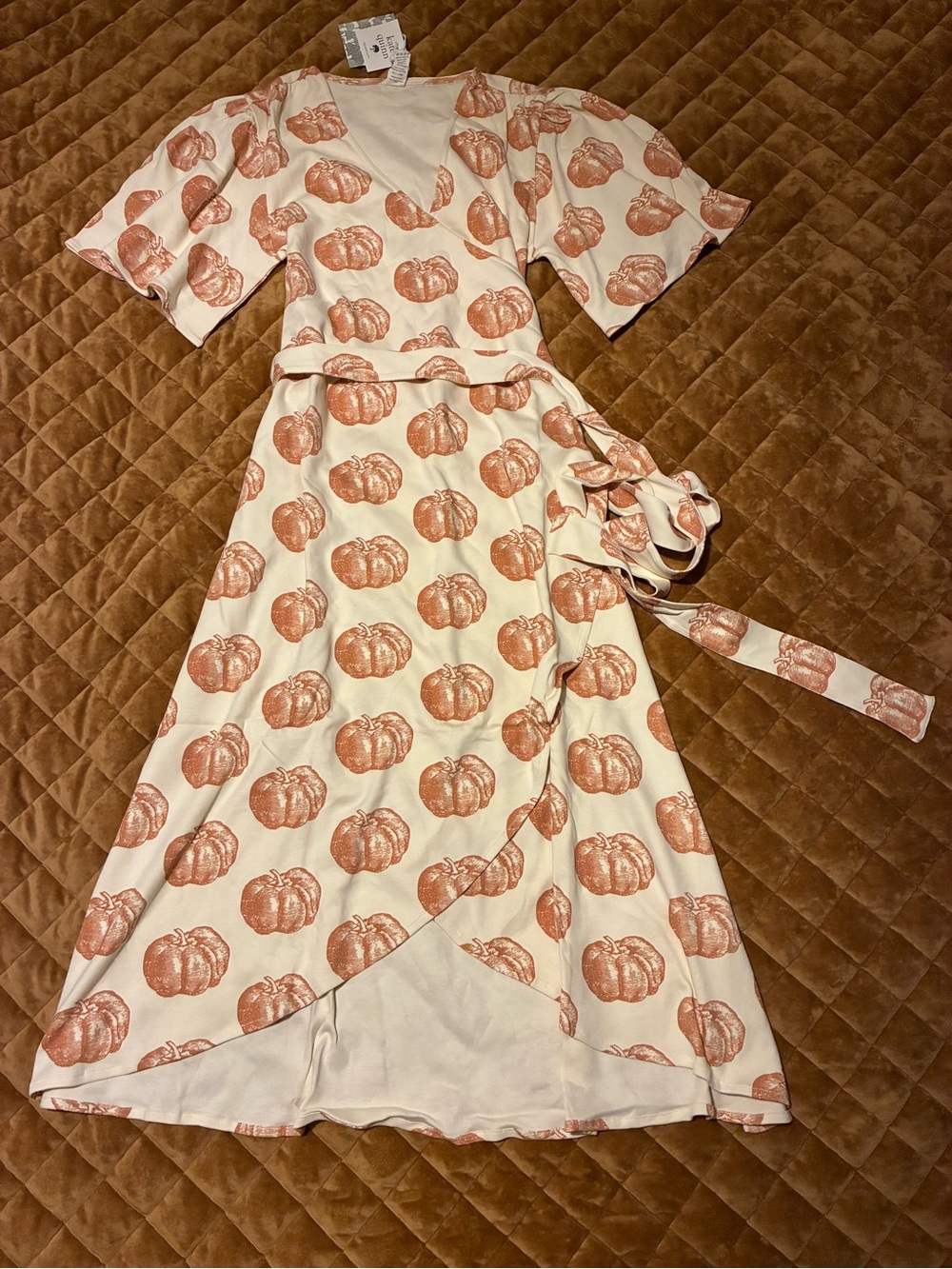 Kate Quinn pumpkin dress